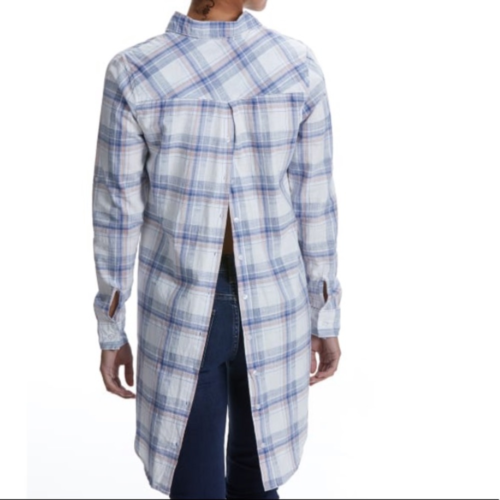 Blue flannel print open back button dustuer NWT LG
